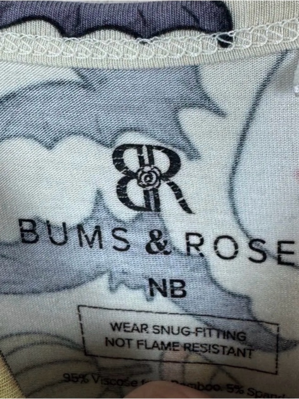 Bums and Roses Halloween sleeper Newborn - Picture 2 of 2